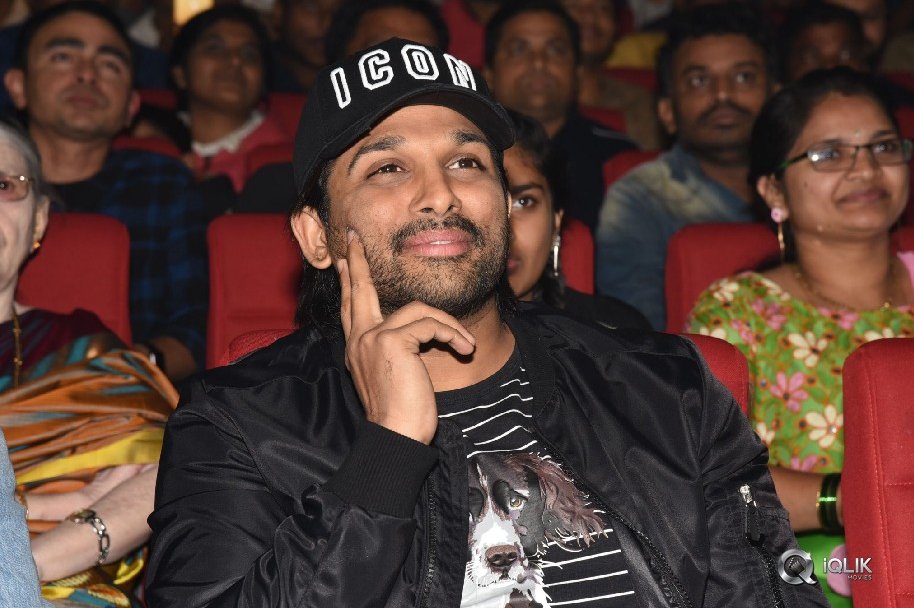 Padi-Padi-Leche-Manasu-Movie-Pre-Release-Event